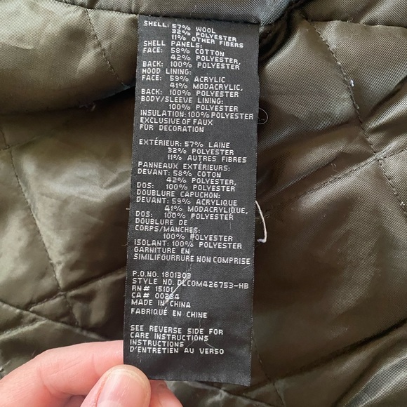 Gorgeous winter coat with detachable fur trimmed hood - Picture 6 of 7